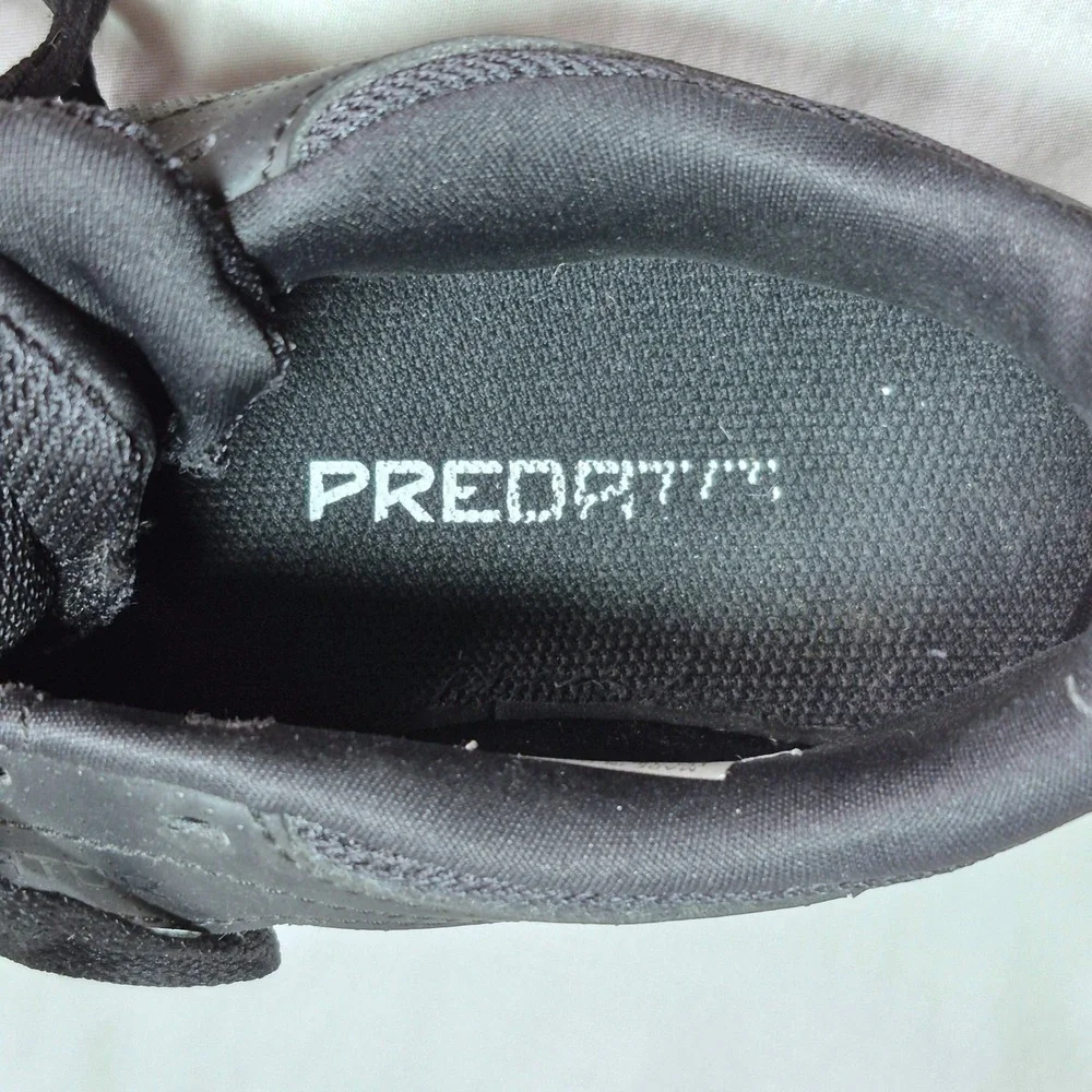 Adidas‎ Predator indoor shoes black lace up womens 7.5
